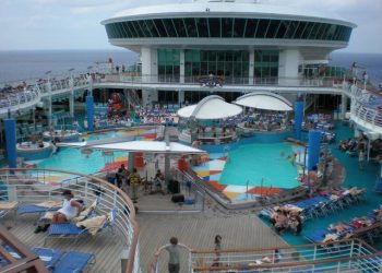 The Largest Ship In The World-Allure Of The Seas