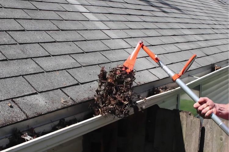 10 Essential Guide Prioritizing Gutter Cleaning for Homeowners